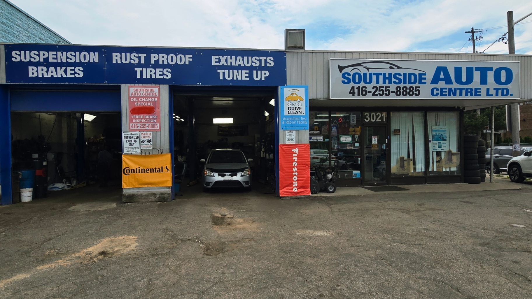 Southside Auto Centre storefront on Lake Shore Blvd W